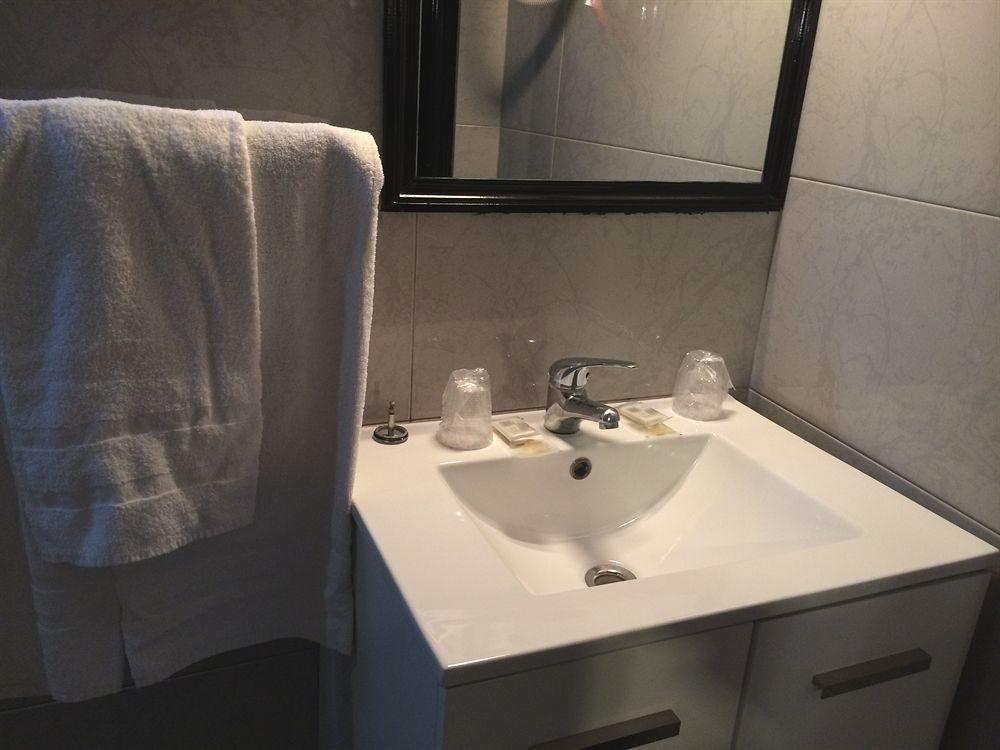 Hipotel Paris Voltaire Bastille Ngoại thất bức ảnh