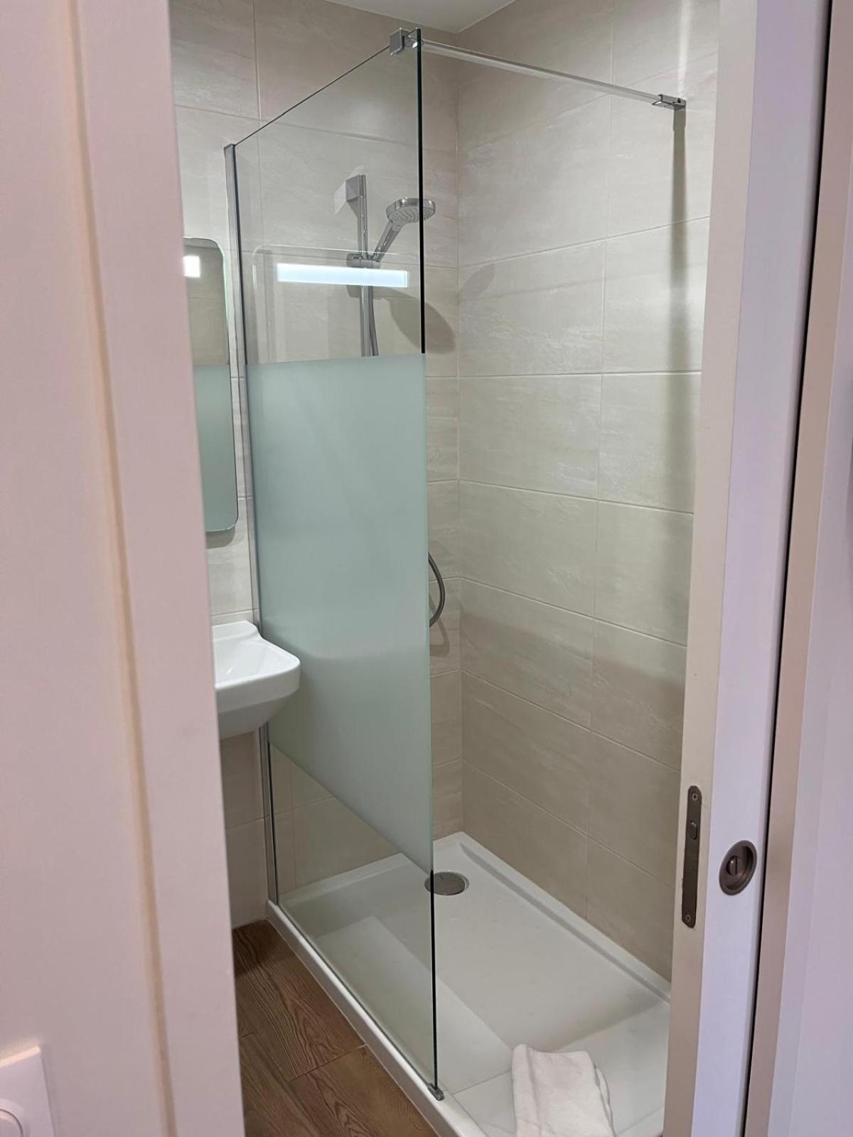 Hipotel Paris Voltaire Bastille Ngoại thất bức ảnh
